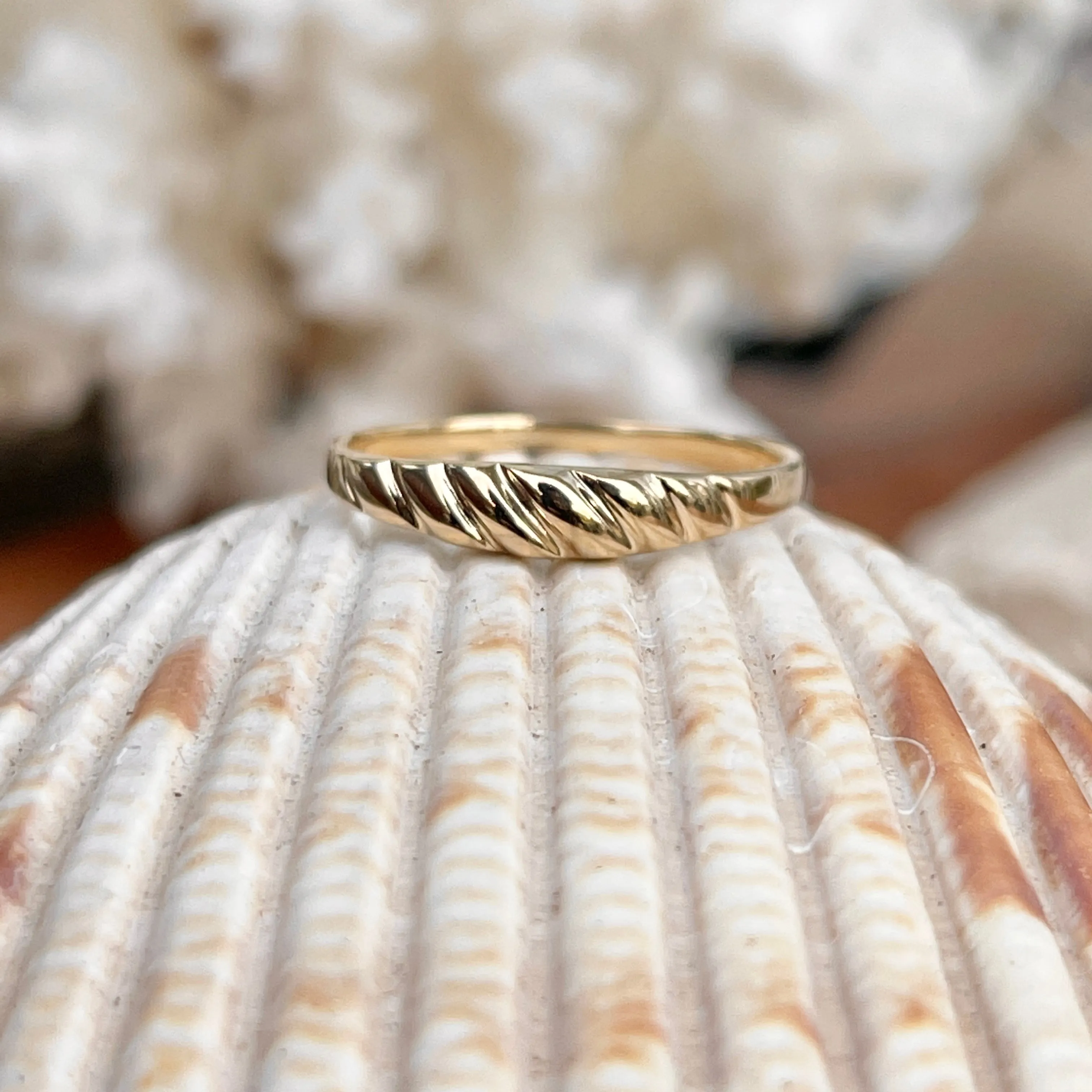 14KT Yellow Gold Thin Croissant Dome Band Ring