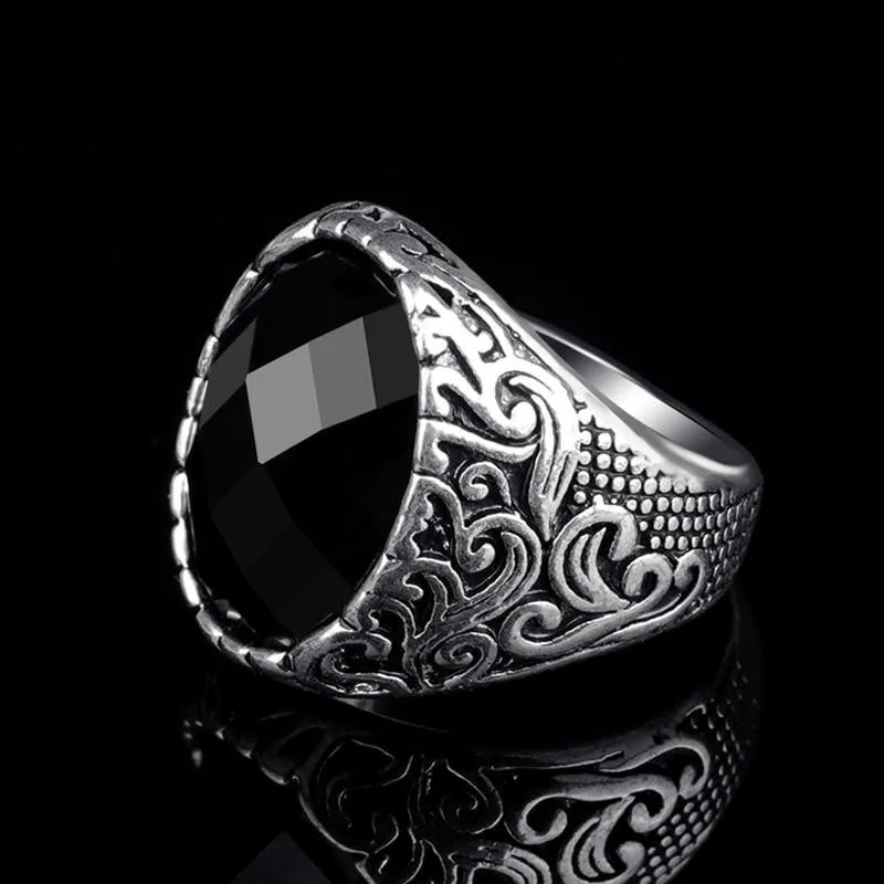 Carving Pattern Mosaic Oval Black Stone Ring