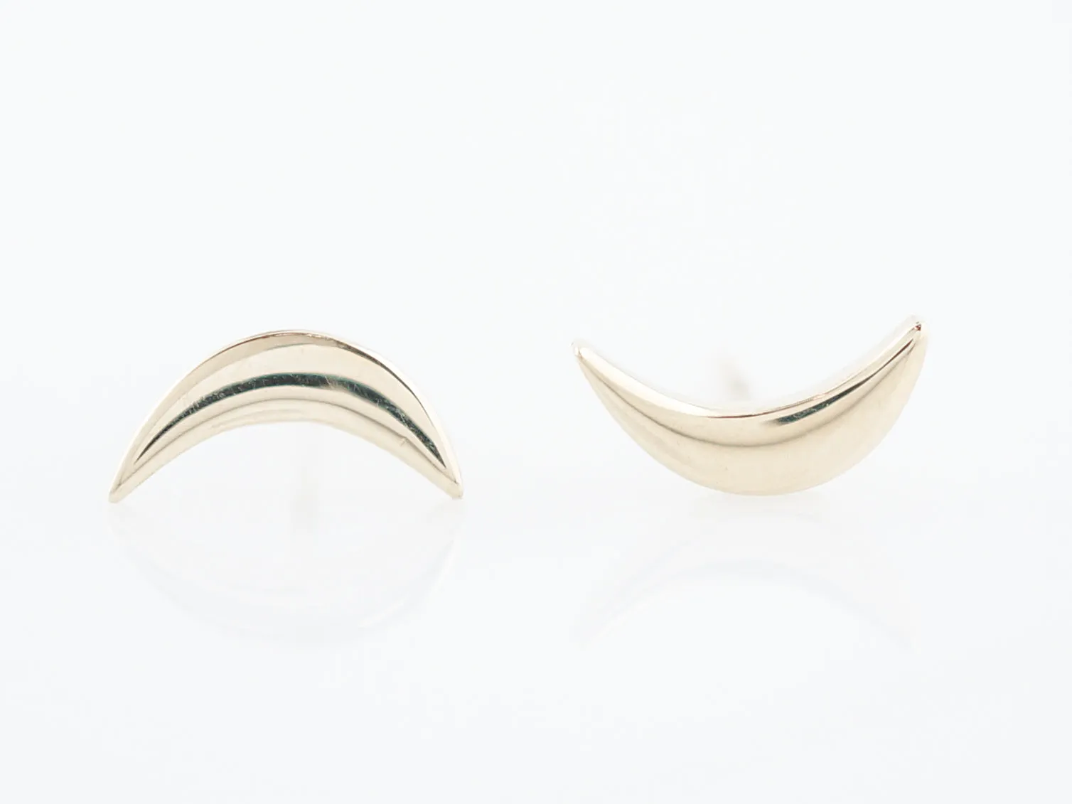 Crescent Moon Earrings Modern in 14K Yellow Gold