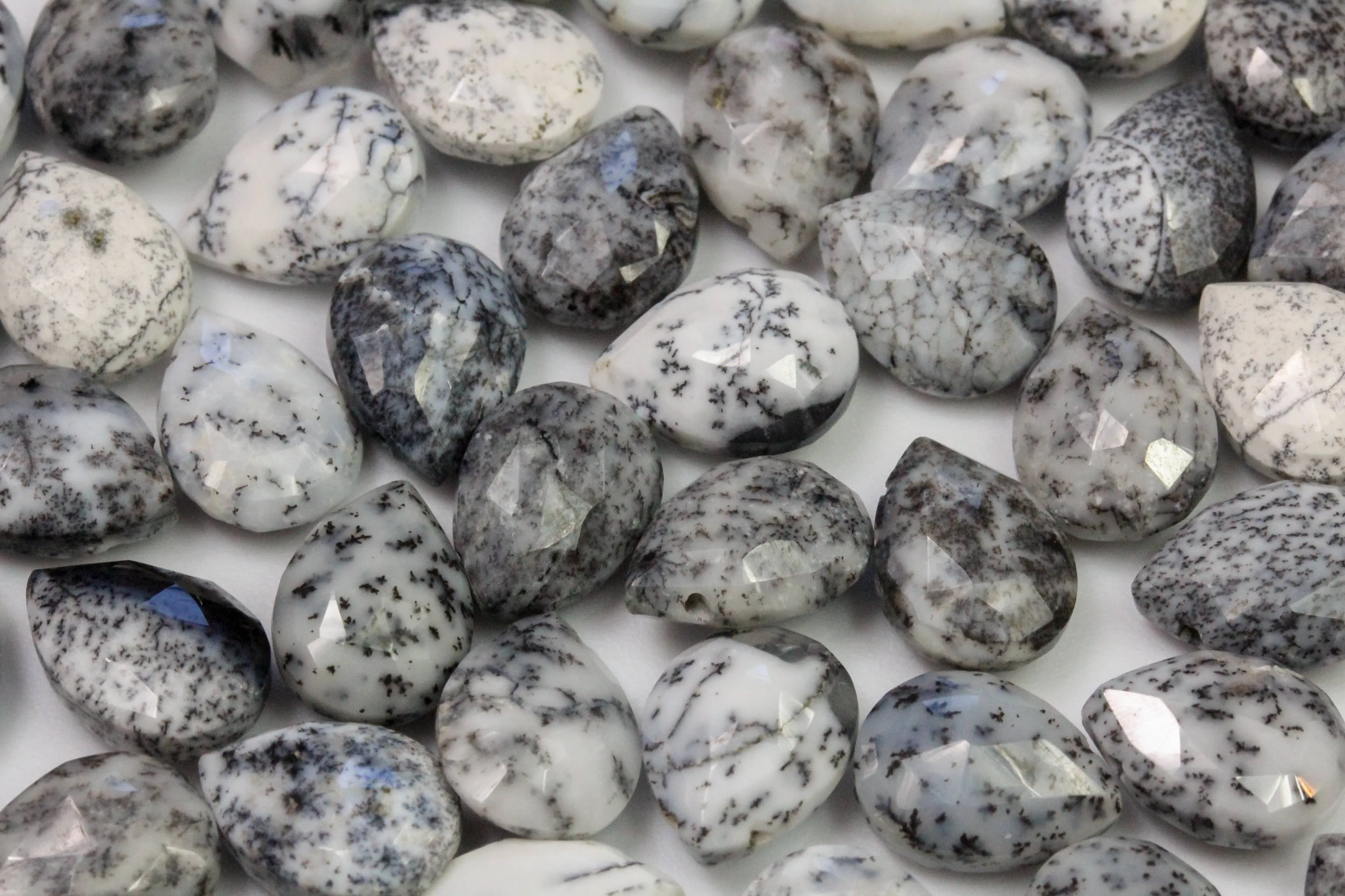 Dendrite Opal Luxe Necklace for Spiritual Awakening OLOVE19