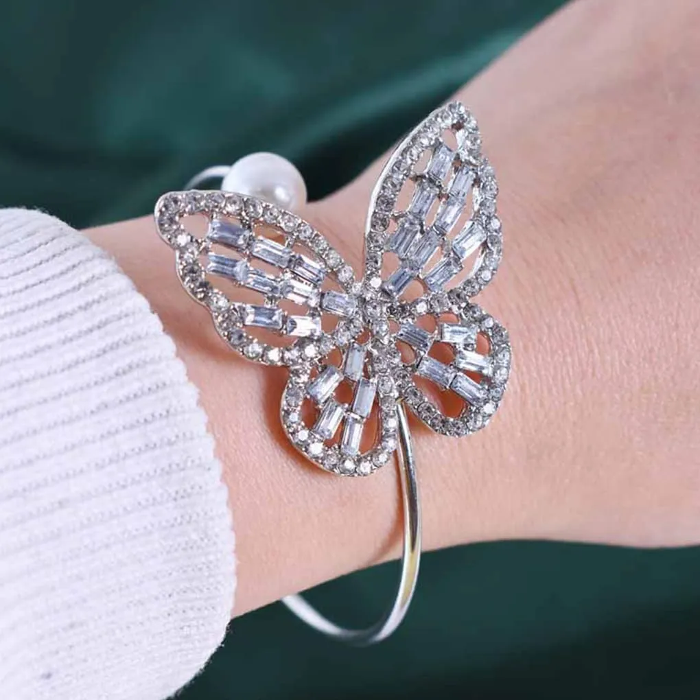 FUTIMELY Crystal Pearl Butterfly Open Bracelets,Charming Plated Gold Hollow Butterfly Bangles,Aesthetic Adjustable Rhinestone Pearl Insect Bracelets for Women