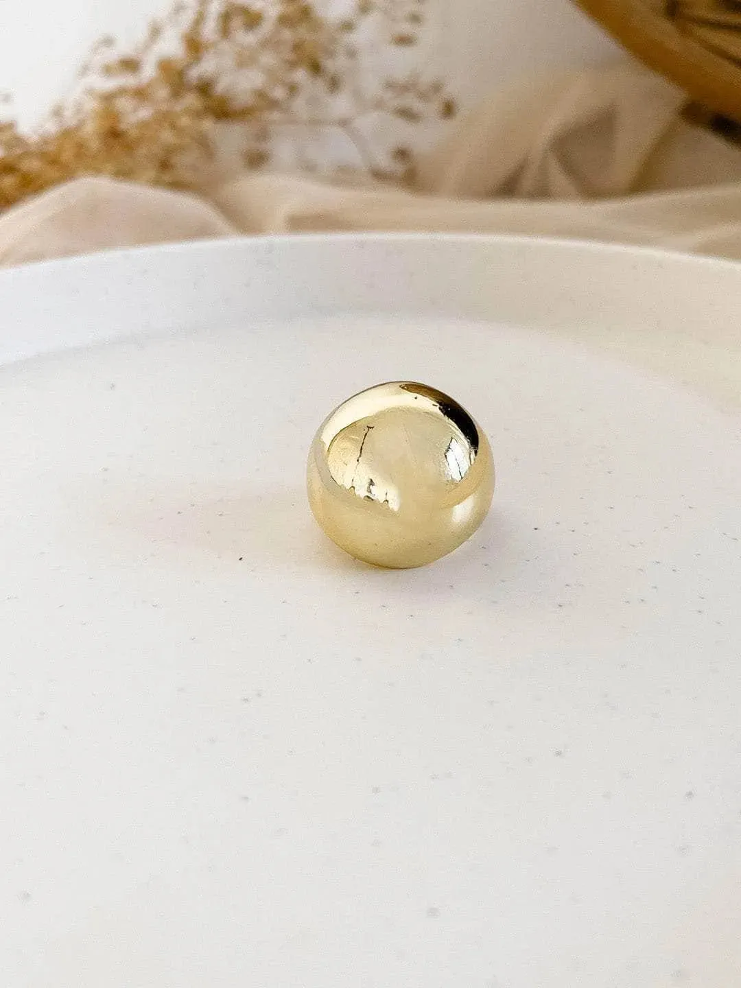 Hansika Motwani In Polished Dome Ring