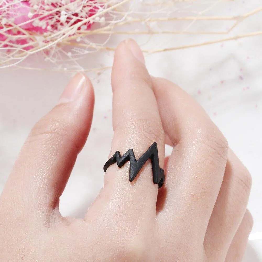 Heartbeat Figure Lovers' Lightning Finger Rings For Men