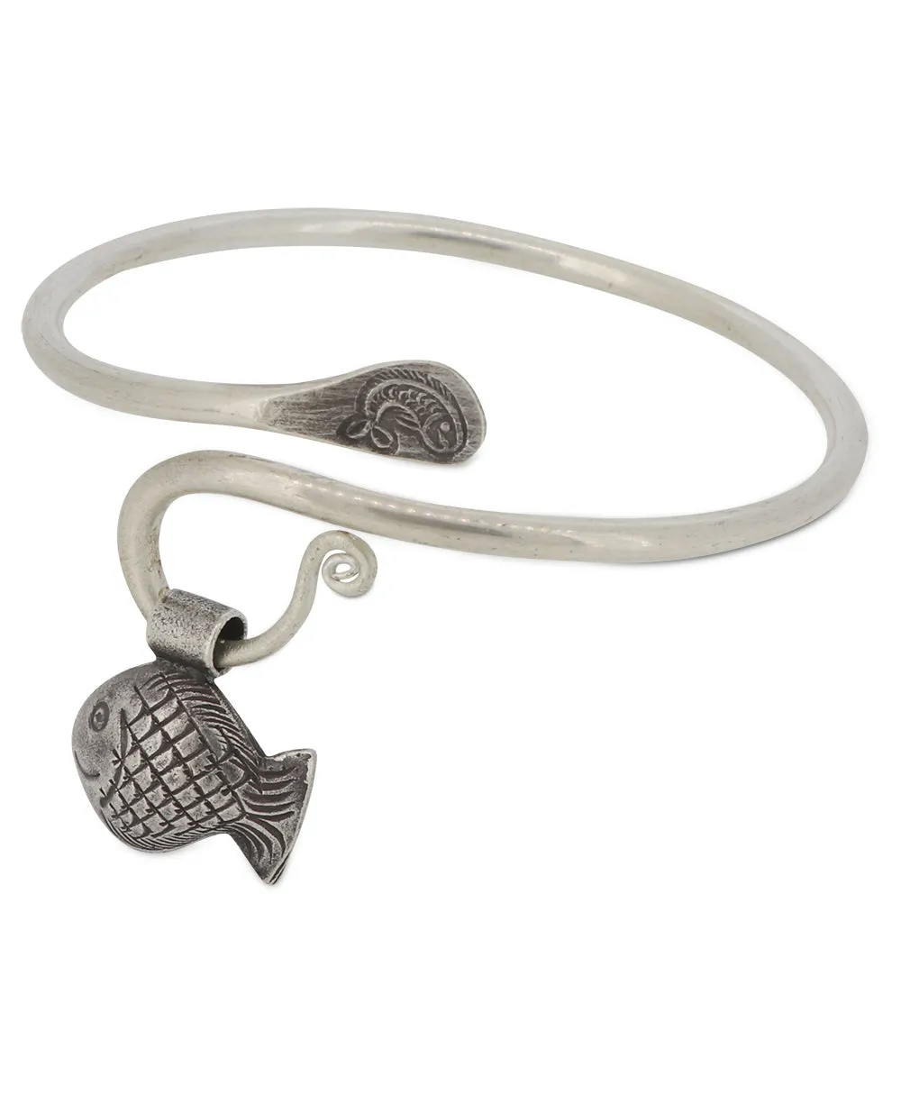 Hilltribe Sterling Silver Fish Charm Bracelet with Gentle Bell Rattle