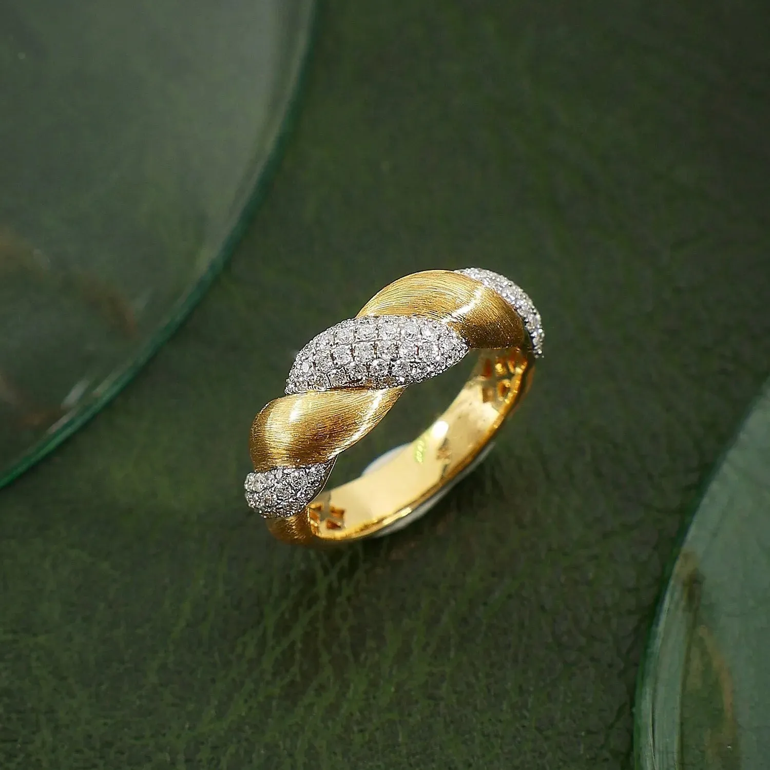 Italian Retro Jewelry Plated 18K Gold Color Rings