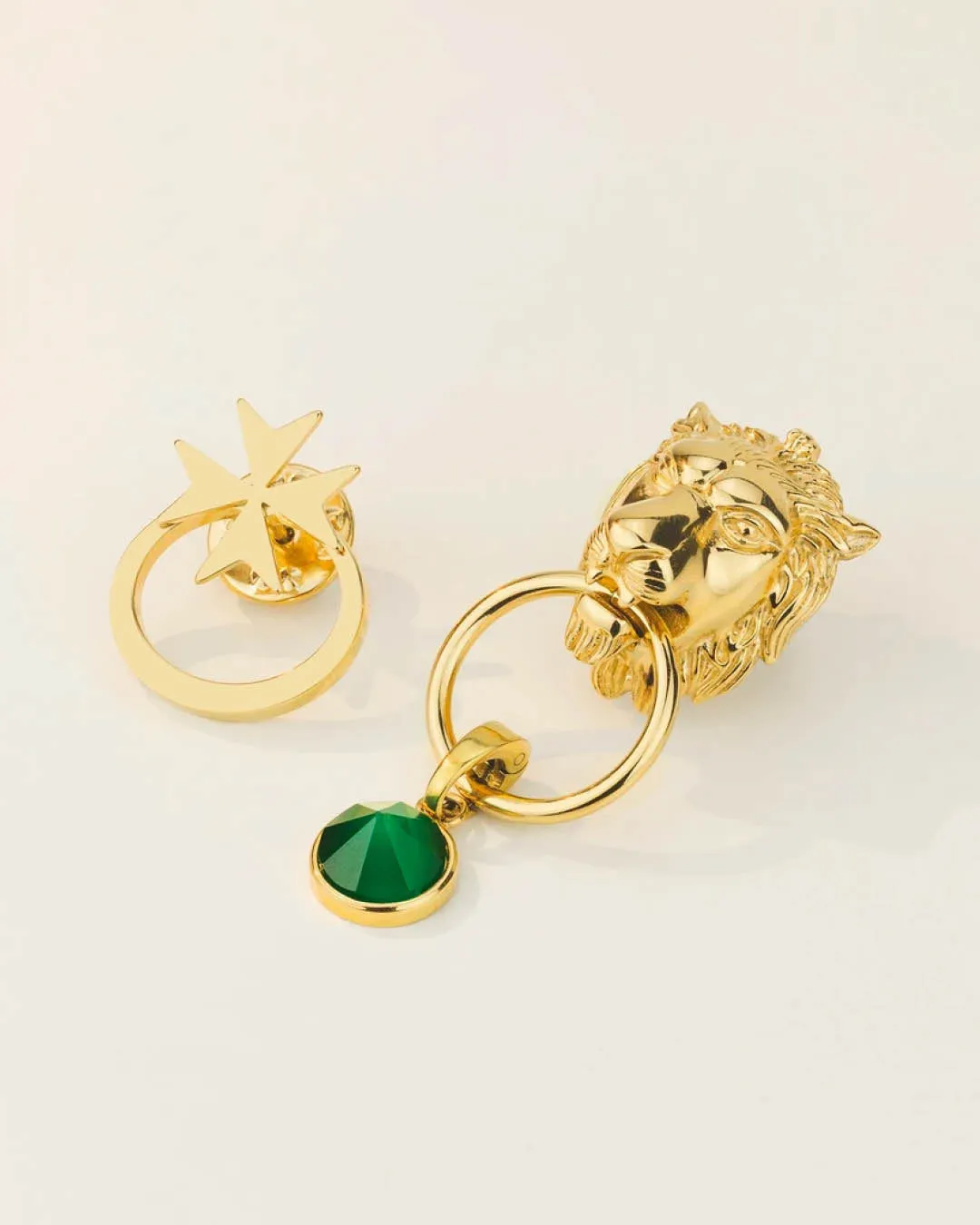 Lion Ħabbata Brooch, Gold