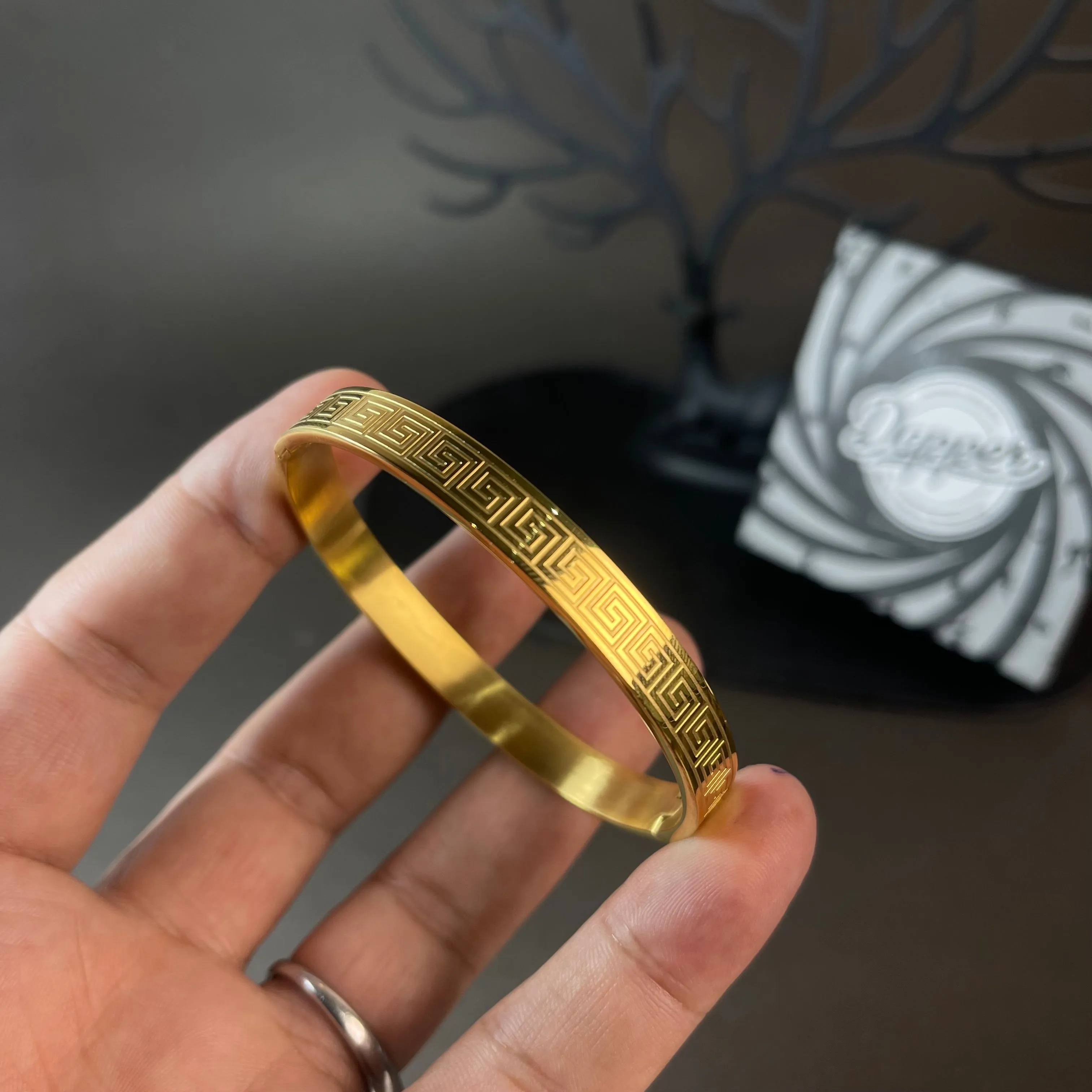 Majestic Golden Cuff Bracelet For Men