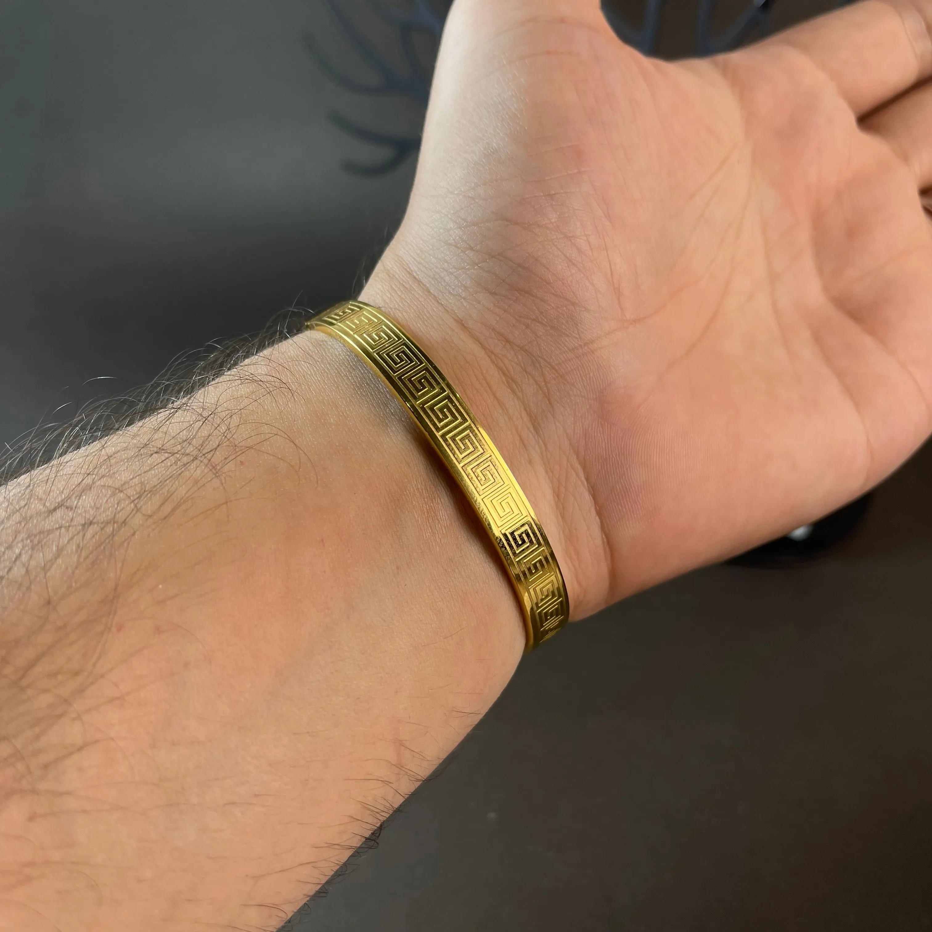 Majestic Golden Cuff Bracelet For Men