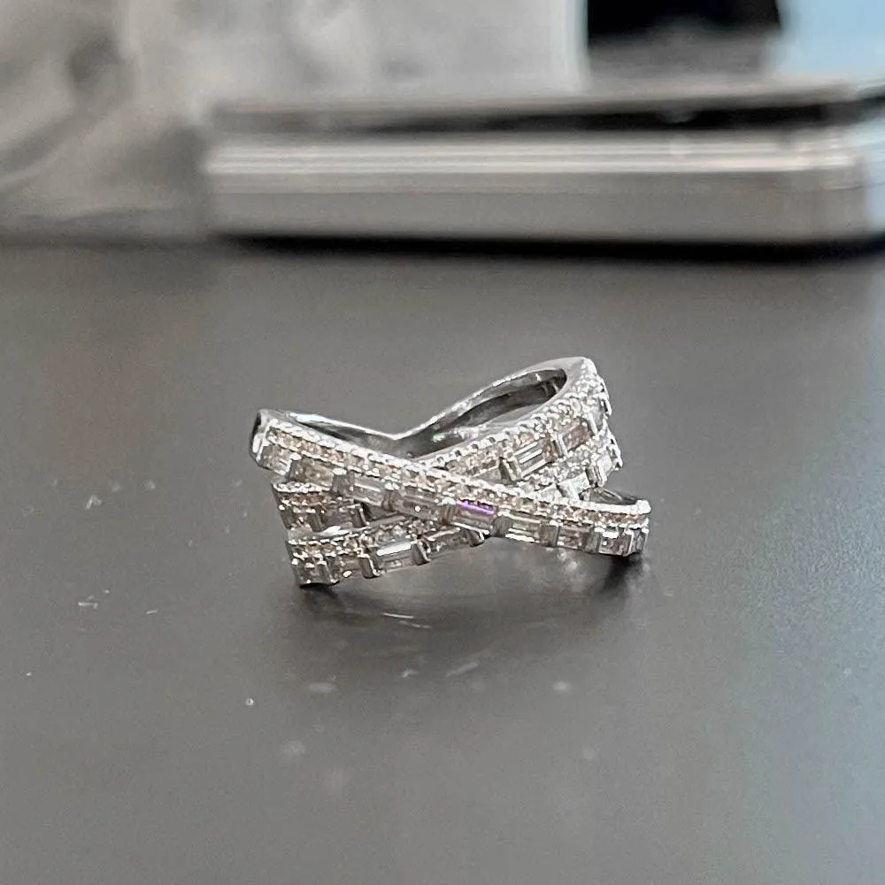 QUALITY RINGS New Arrival Luxury Multi-layered Crossover AAA  CZ Diamonds Fashion Rings