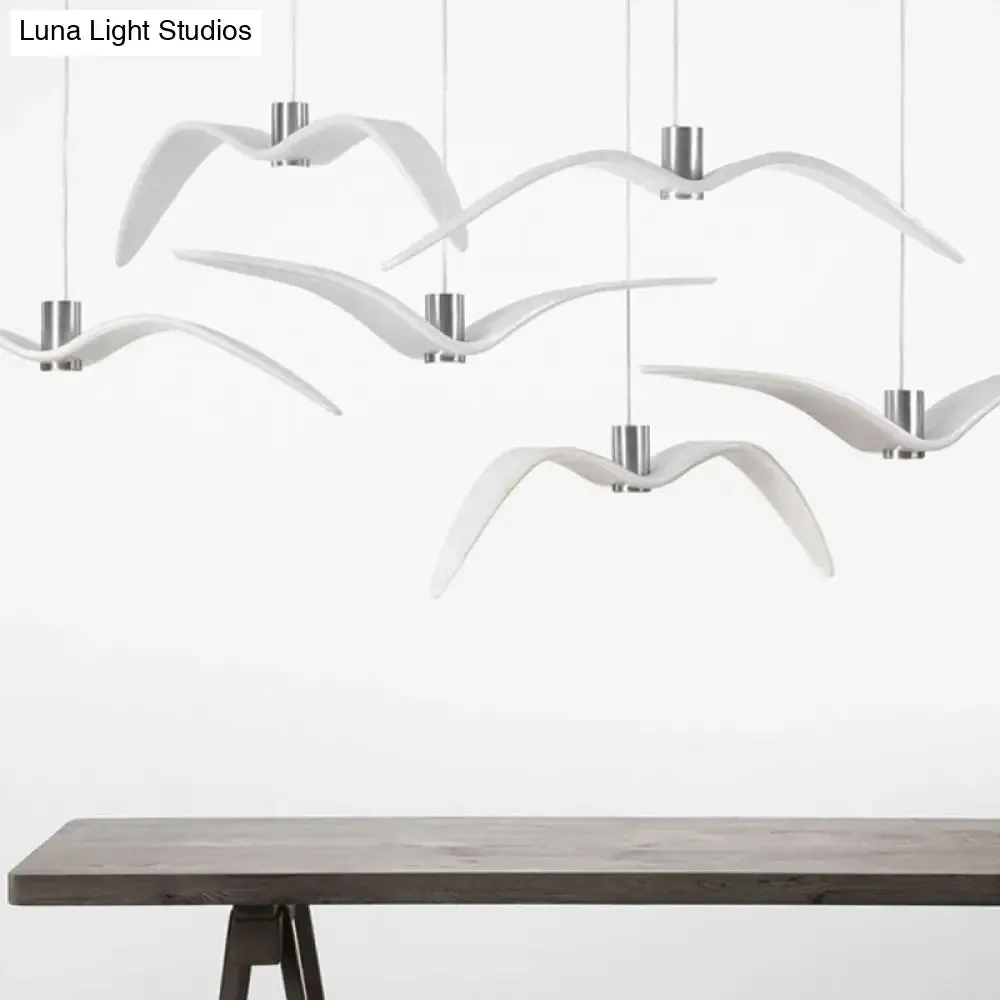 Seagull Resin Suspension Pendant Ceiling Light: Artistic Single-Bulb Fixture for Restaurants