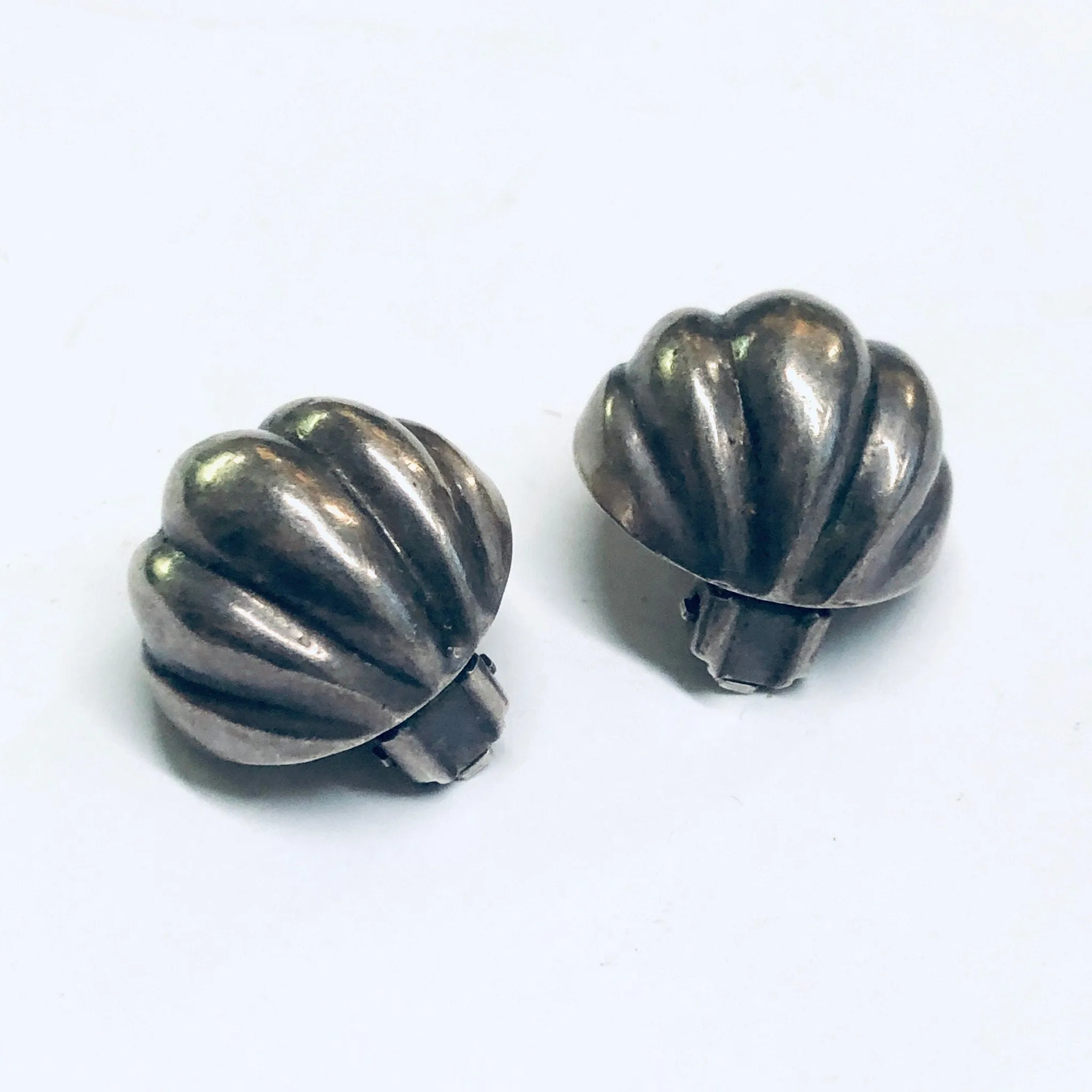 Silver Clip On Earrings, Small Clip On Earrings, Vintage Silver Earrings, Round Earrings, Small Earrings