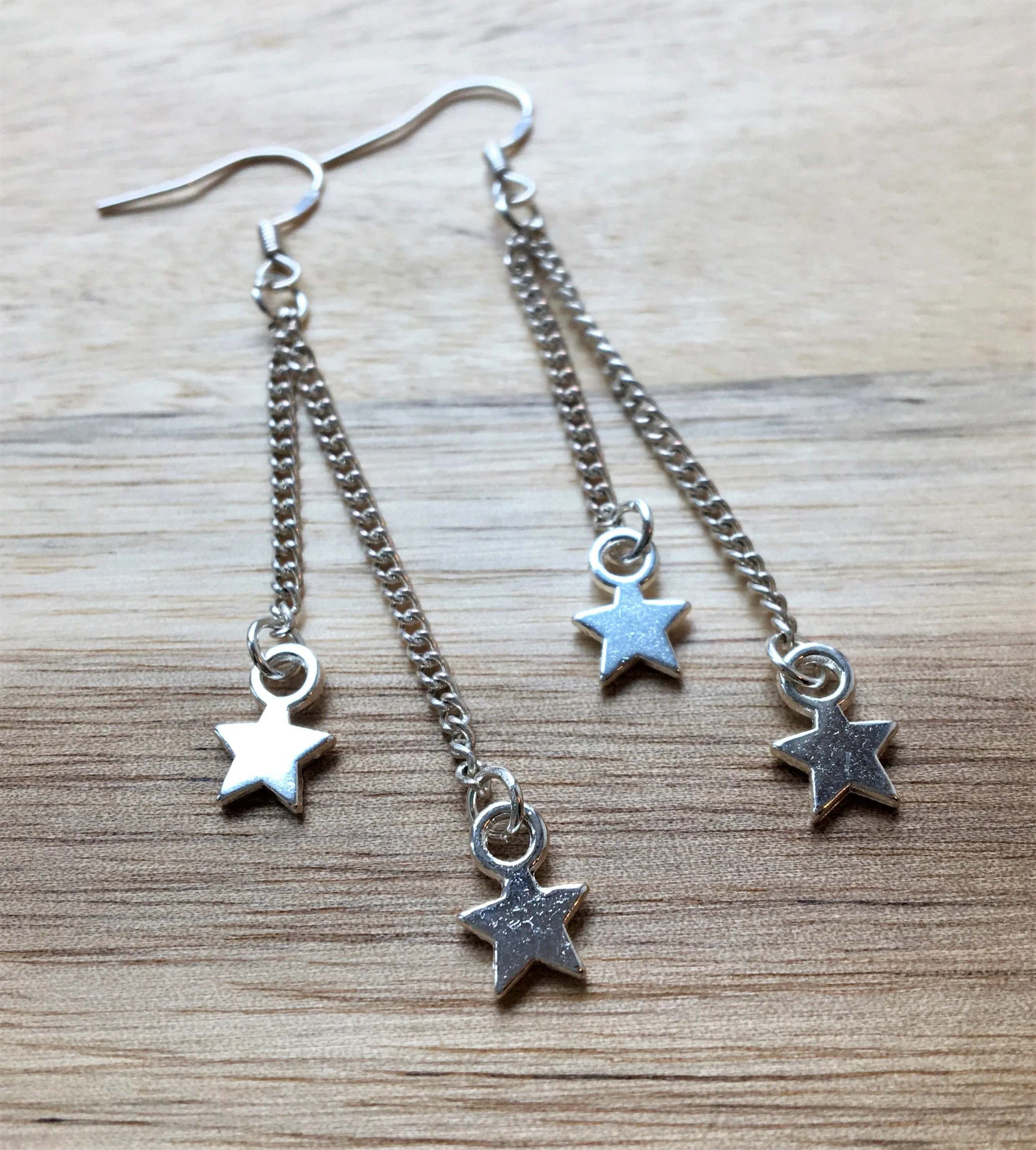 Silver dangle drop earrings - two link chains with star charms