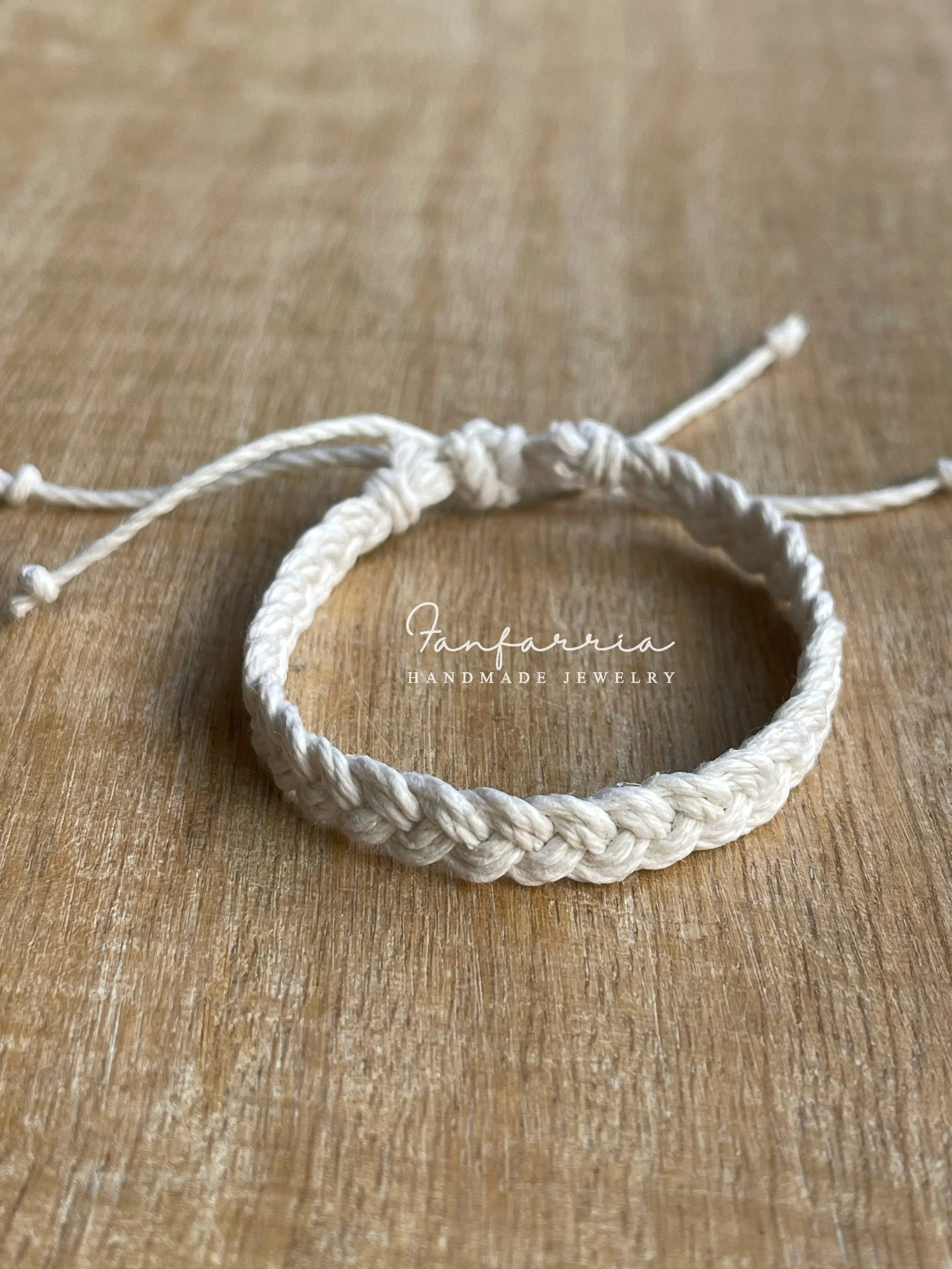 South Beach, Natural Macrame Men's Bracelet Eco-friendly