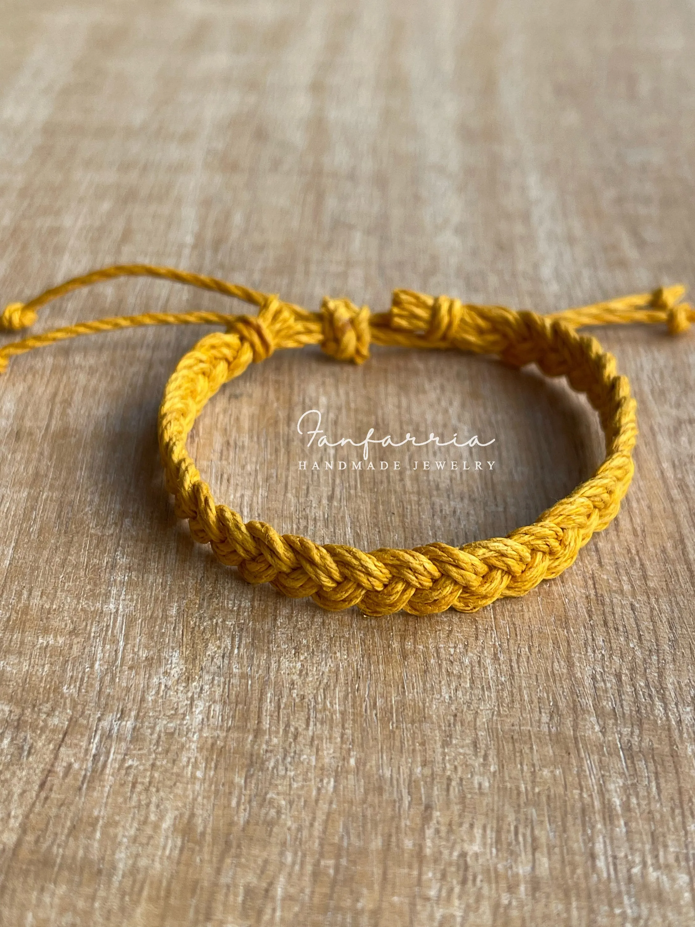 South Beach, Natural Macrame Men's Bracelet Eco-friendly
