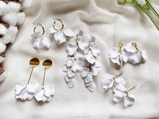 White - flower earrings | unique dangle petals earrings | golden baroque floral earrings | bridal party wedding earrings